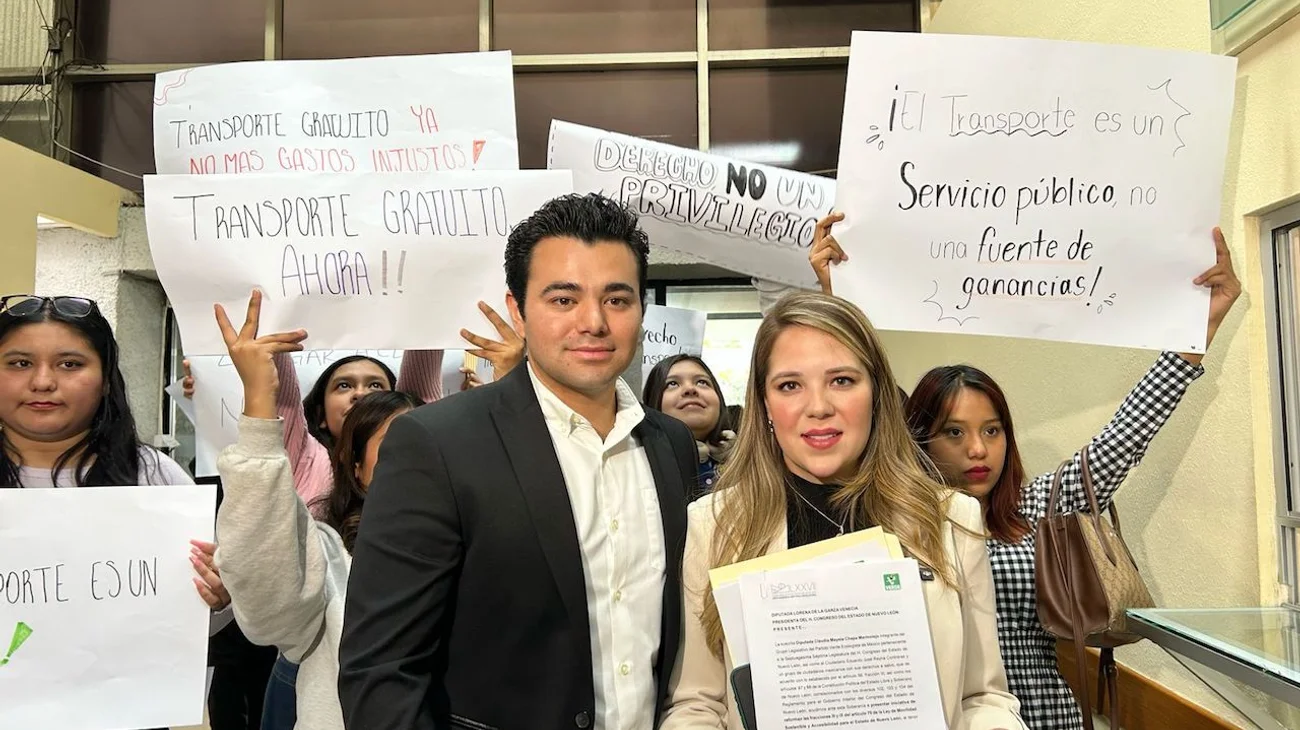 Buscan transporte gratis para estudiantes de prepa y facultad