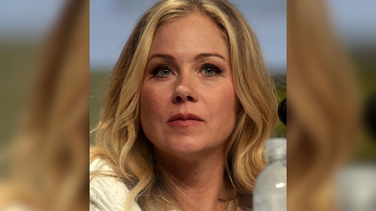 Christina Applegate sufre depresión por esclerosis múltiple