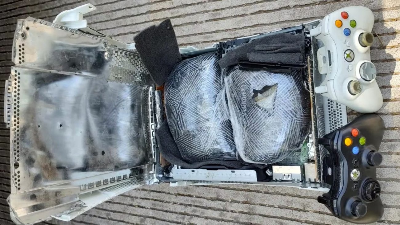 Decomisan drogas escondidas en consola de videojuegos