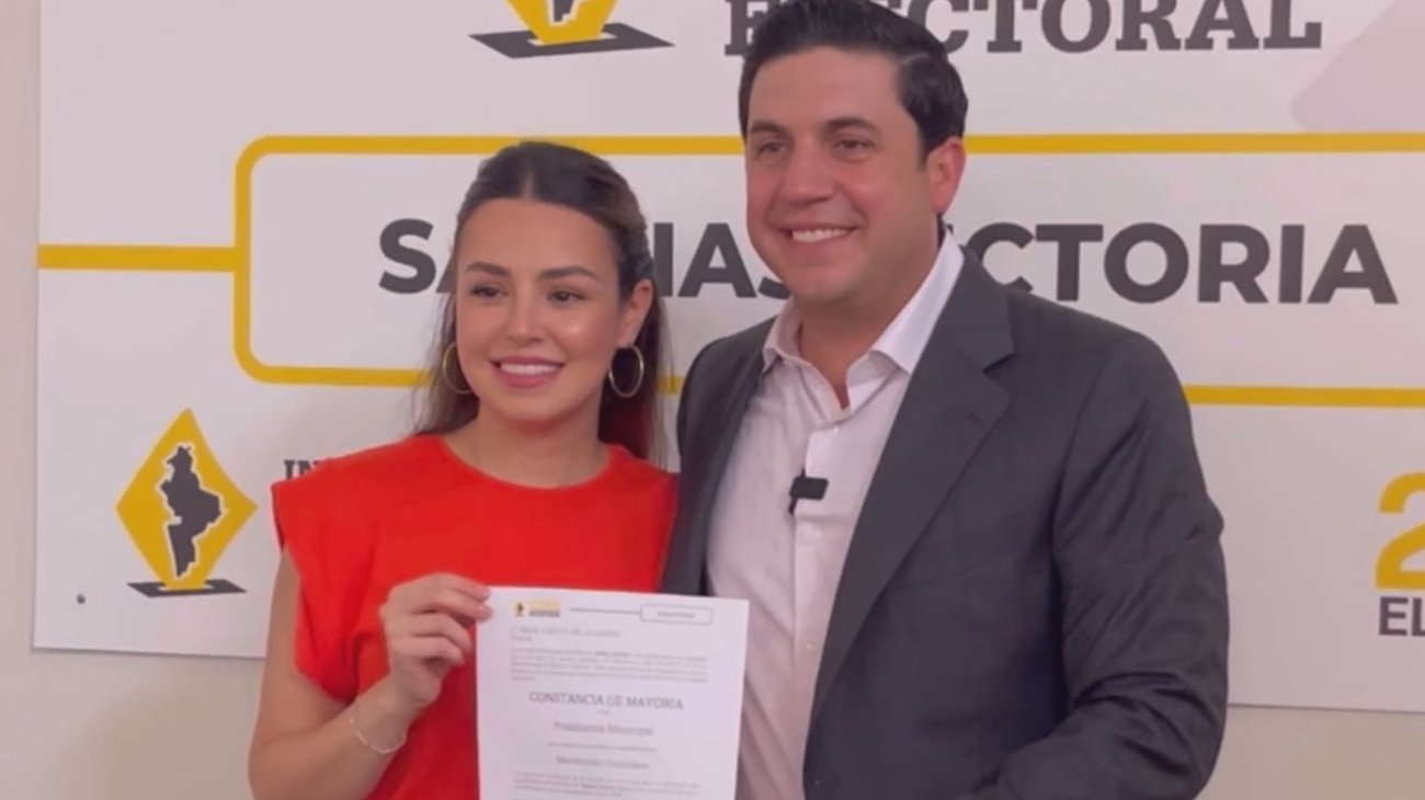 Recibe Raúl constancia de alcalde electo en Salinas Victoria