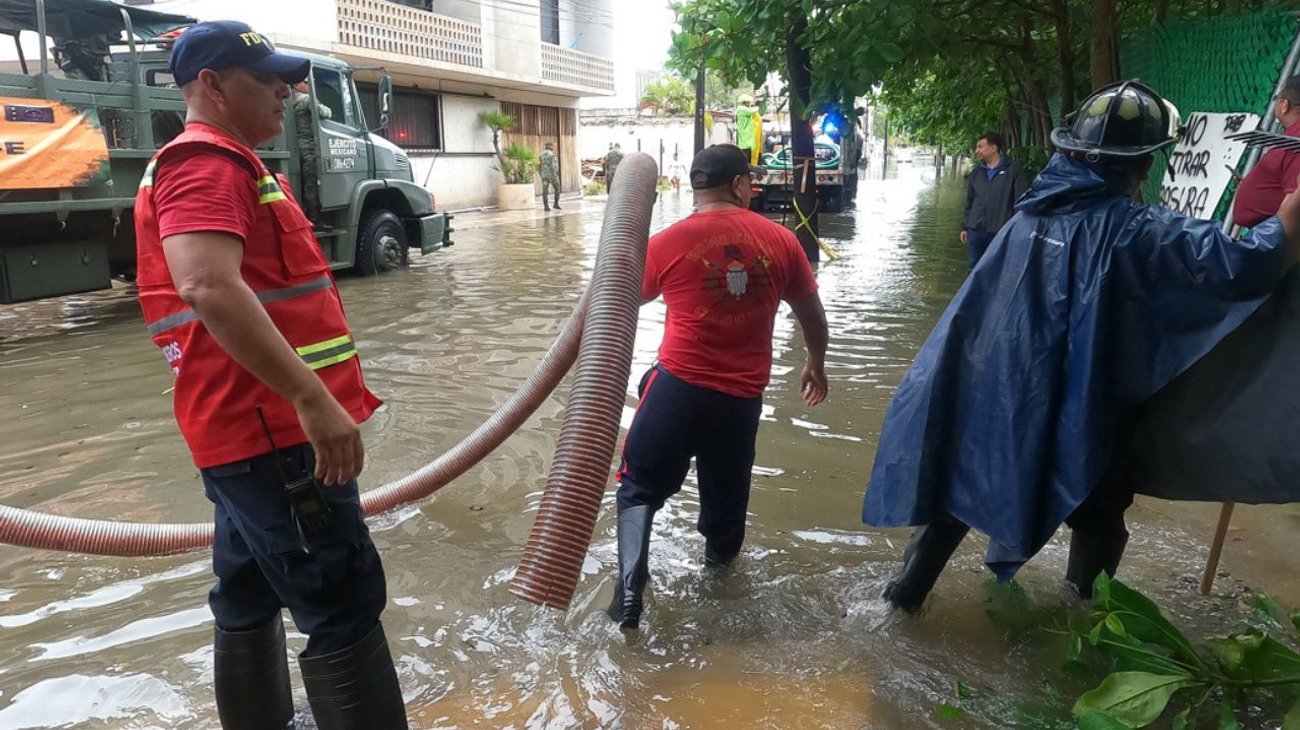 El ciclón tropical 'Uno' aumenta velocidad de desplazamiento