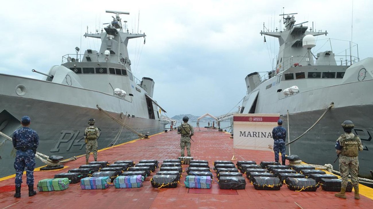 La Marina halla 1,500 kilos de cocaína a la deriva en el mar