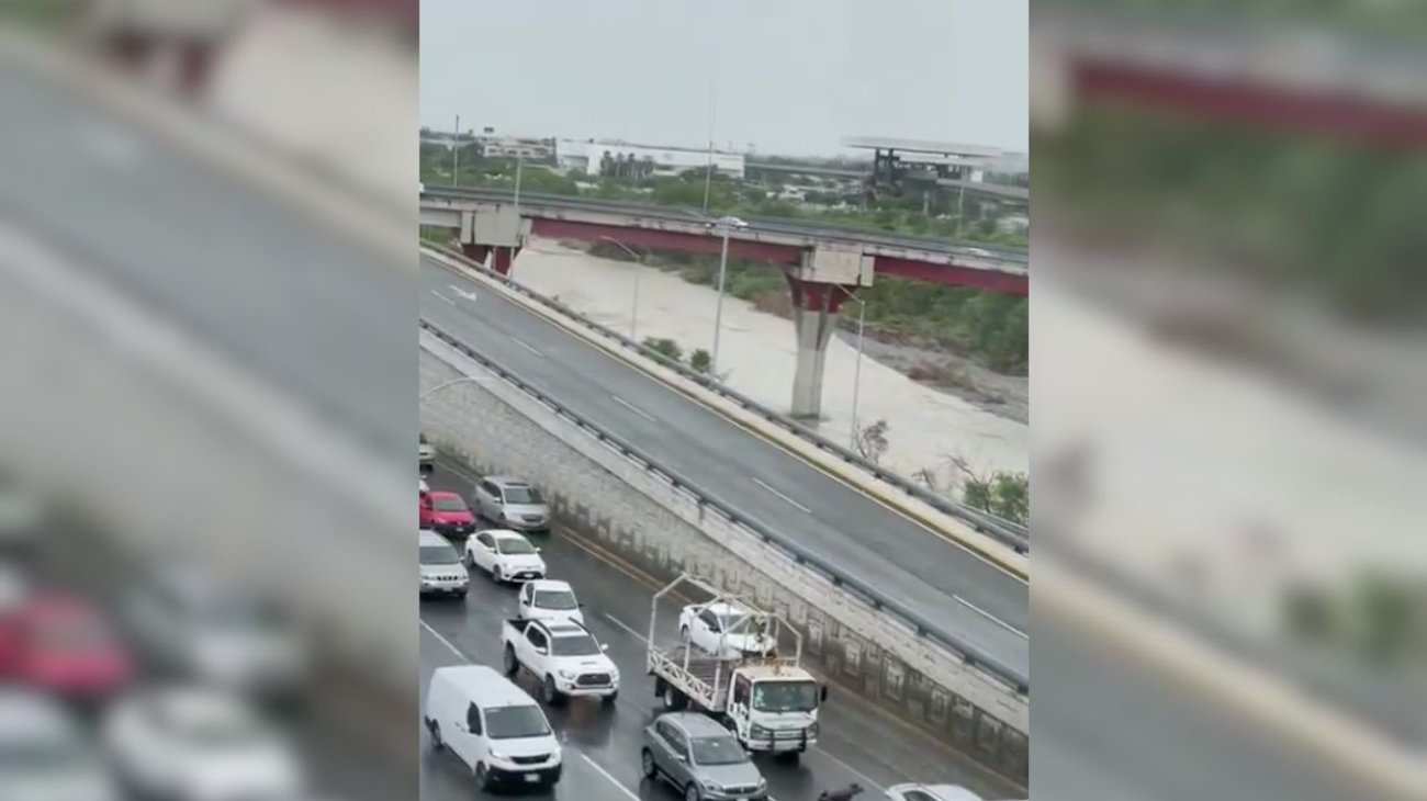 Se llena canal del estiaje del Río Santa Catarina