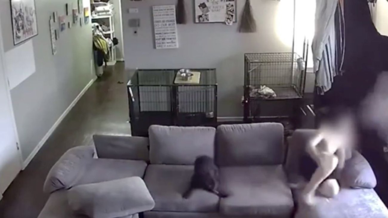 Niño esquiva balas de un tiroteo afuera de su casa en Texas