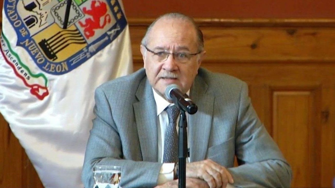 Citan a Navarro en el Congreso para comparecer