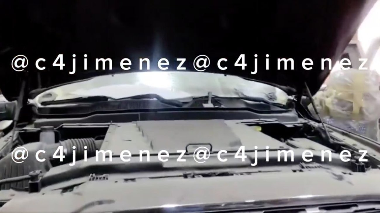 Encuentran taller clandestino de blindaje y armas para autos