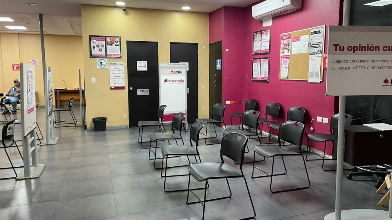 Acuden pocos en último día de plazo para credencial de INE