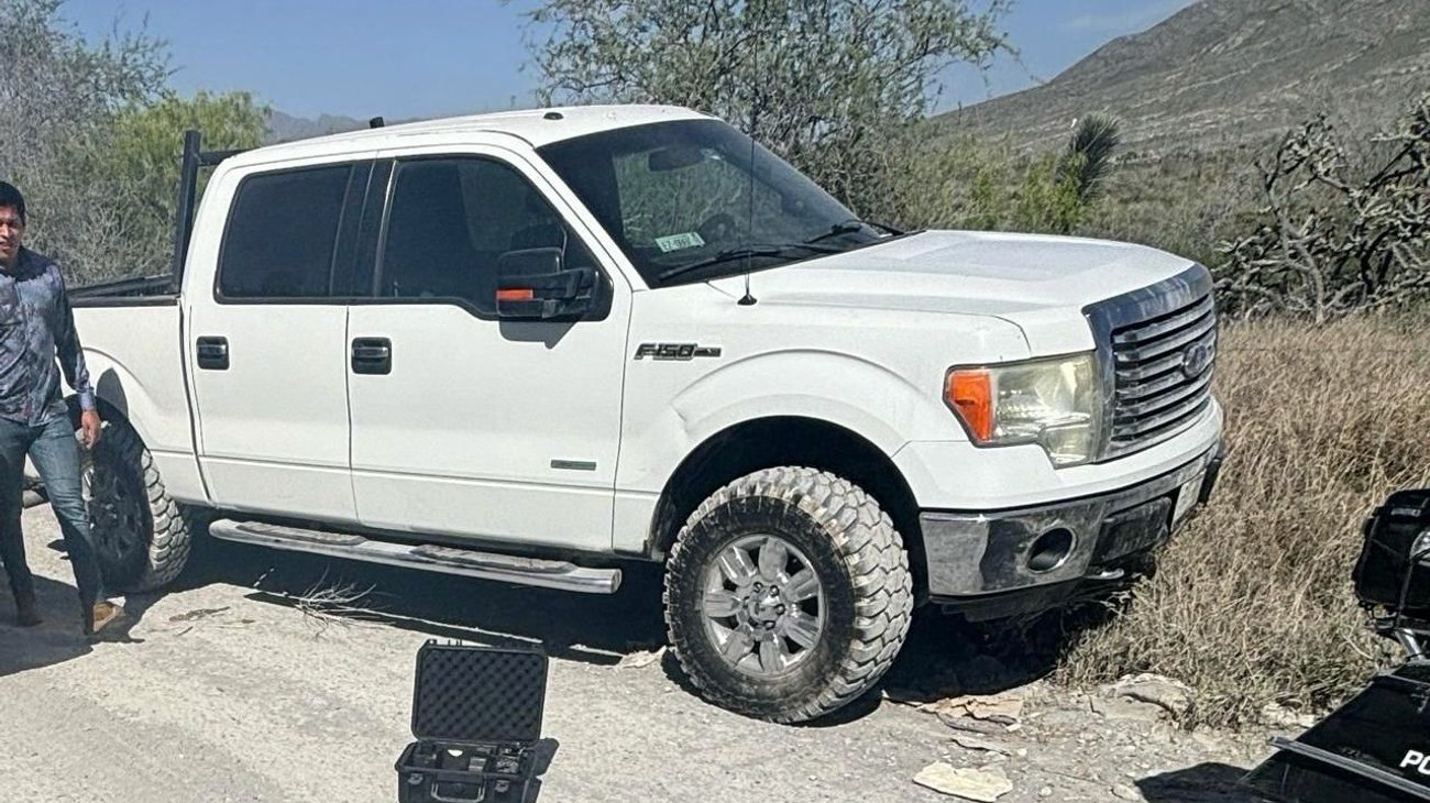 Policía estatal recupera camioneta robada; era llevada a NL