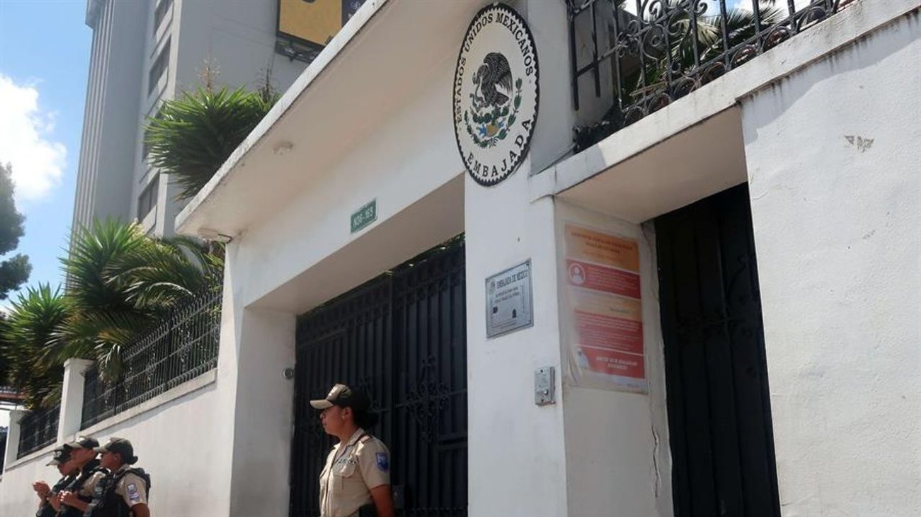 Diplomáticos de Ecuador piden a México entregar a Jorge Glas