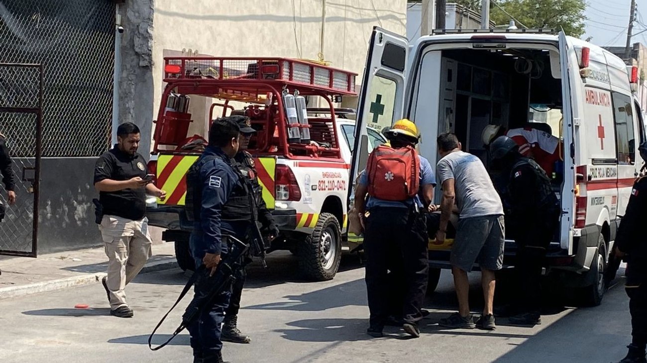 Dos hombres son atacados en restaurante de mariscos 