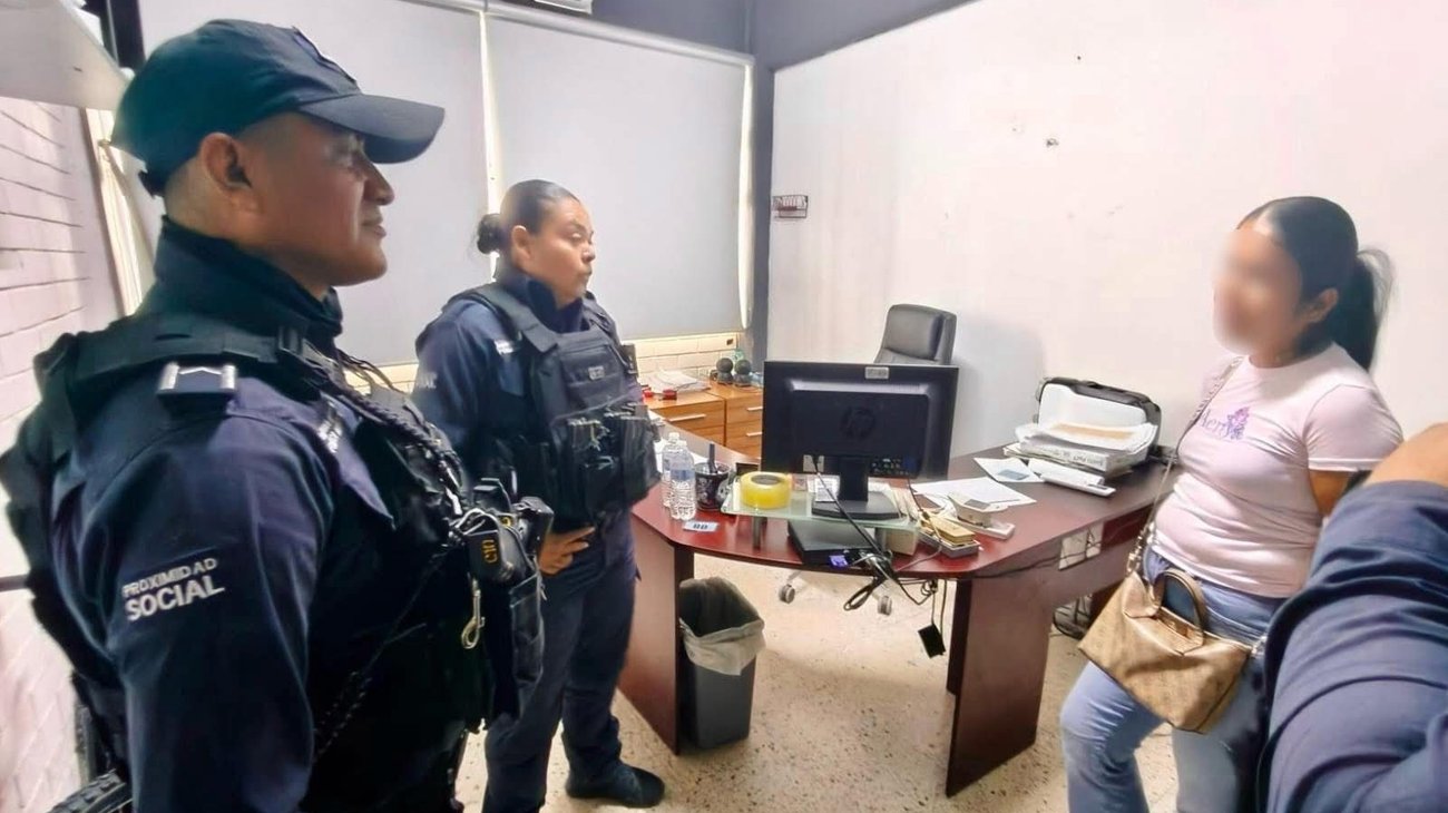 Aseguran arma de postas a alumno de secundaria en Pesquería