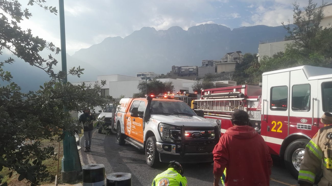 Accidente en obra deja tres lesionados en San Pedro