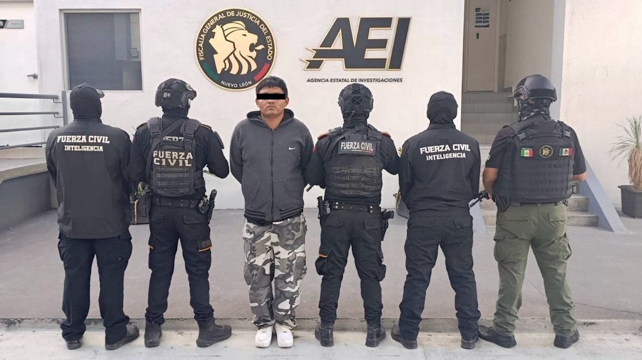 Arrestan a hombre y menor con dosis de droga en García