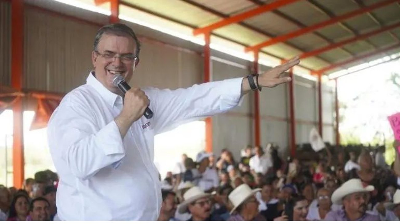Ebrard acusa de racista a gobernador de Florida, DeSantis