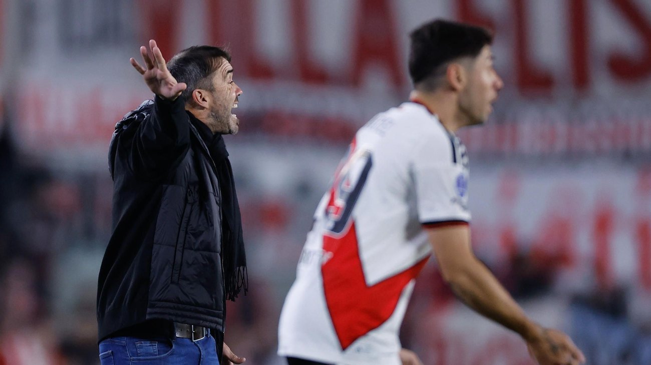 'Chacho' Coudet deja de ser entrenador del River Plate