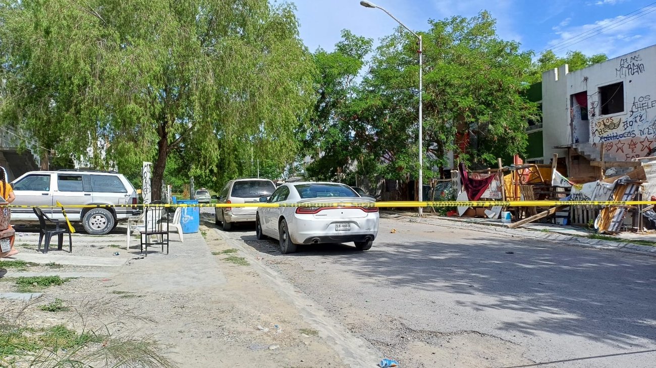Ejecutan a dos hombres en ataque a casa en Juárez