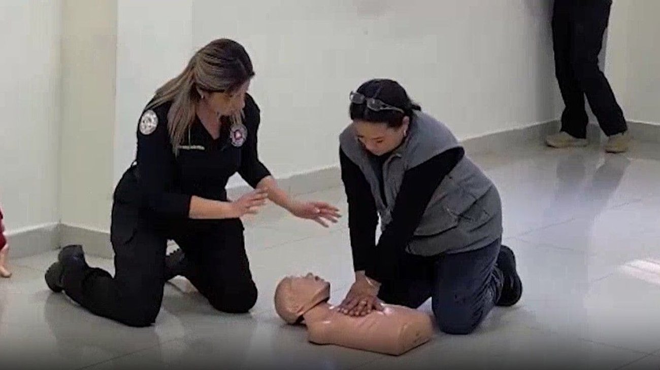 Forman a mujeres de Santa Catarina en primeros auxilios