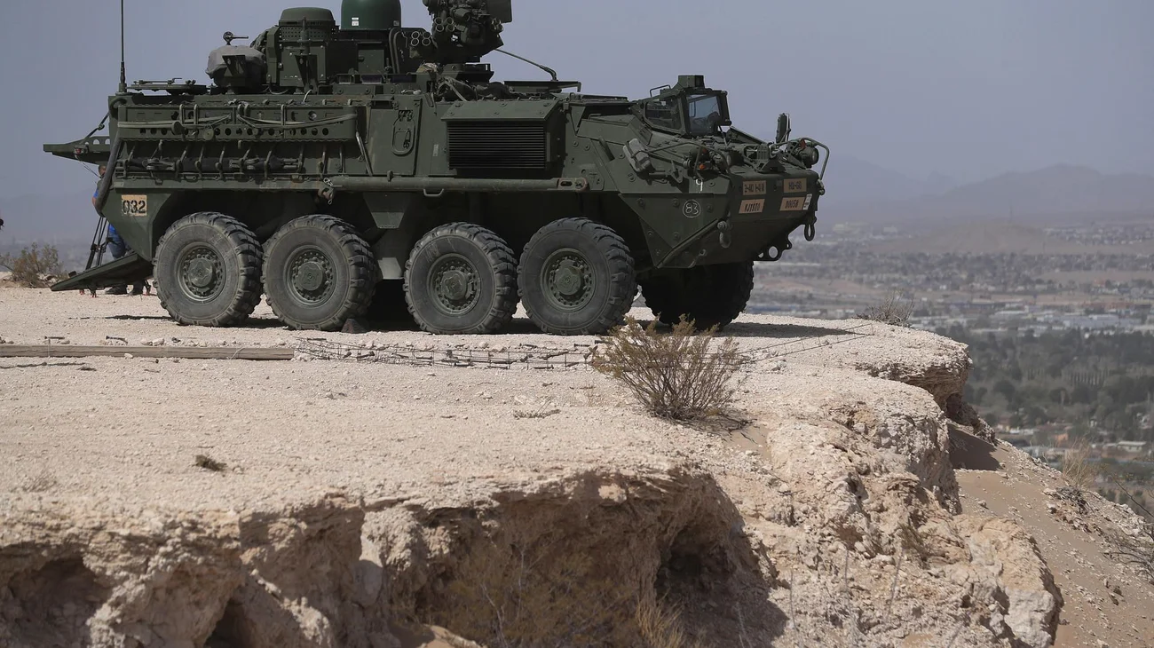 Mueren dos marines en accidente de auto en la frontera con México