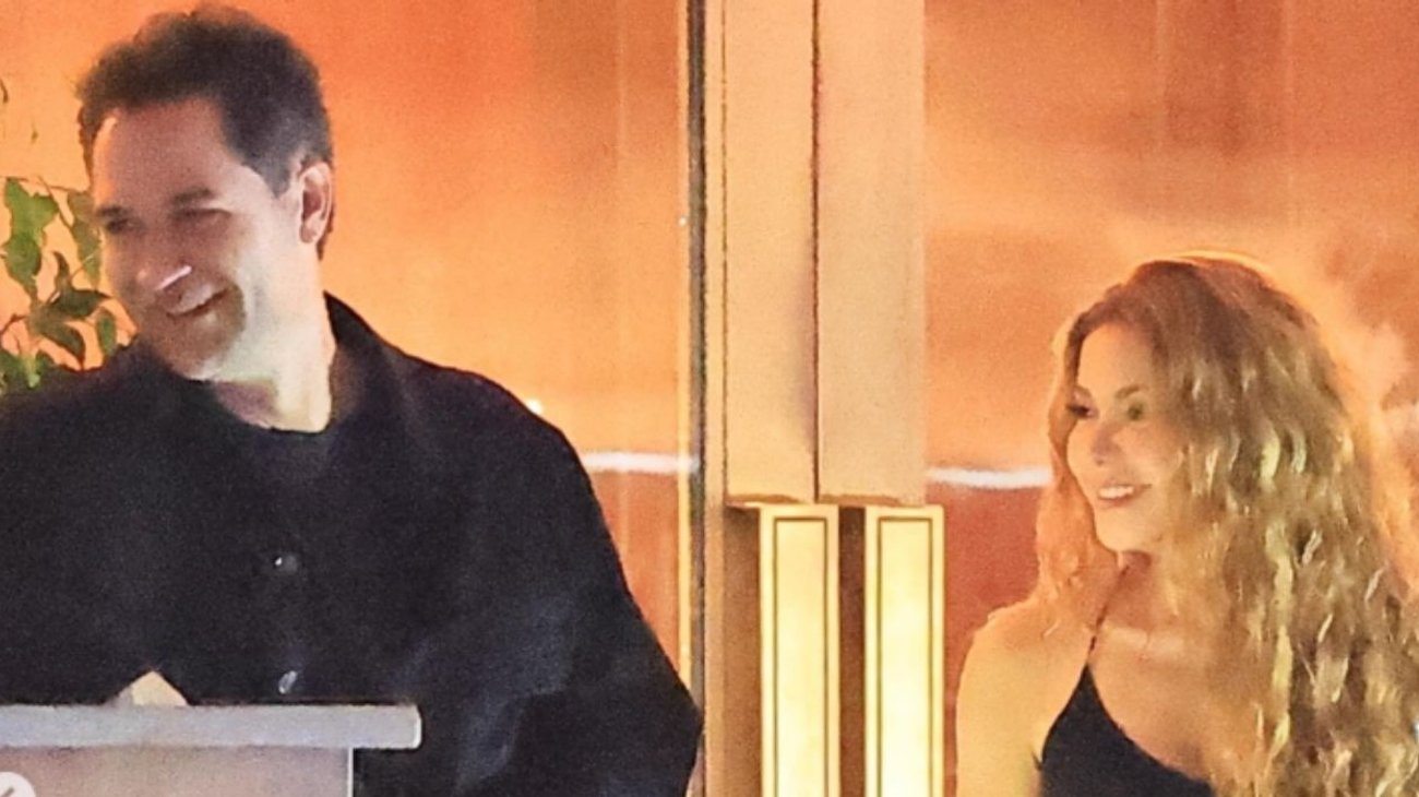 Shakira y Manuel García-Rulfo son captados saliendo de hotel