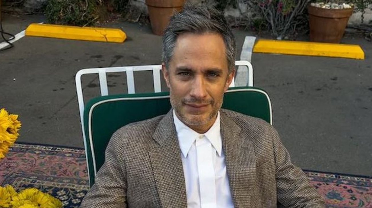 Gael García pone límite a fan y Pati Chapoy lo respalda