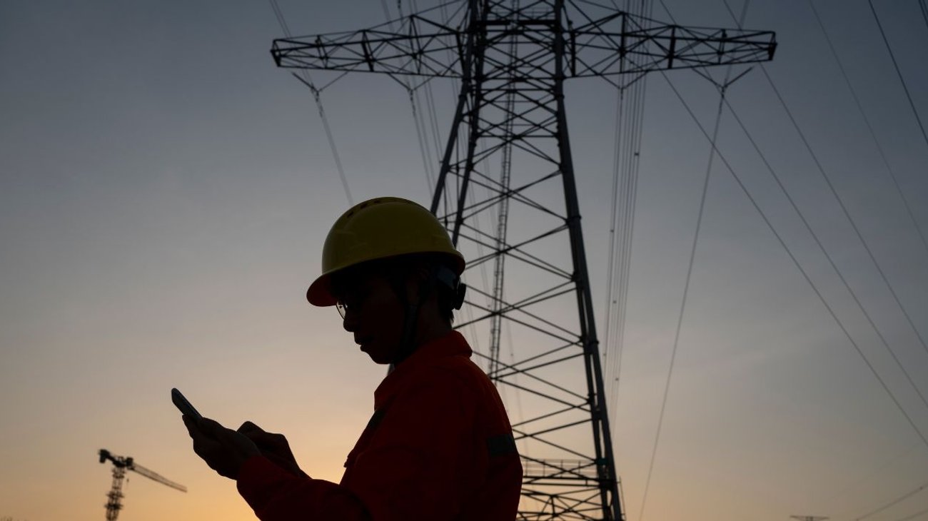¿En qué colonias de Apodaca y Juárez suspenderán la luz hoy?