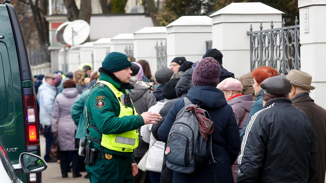 Detienen a 74 en Rusia durante tercera jornada electoral