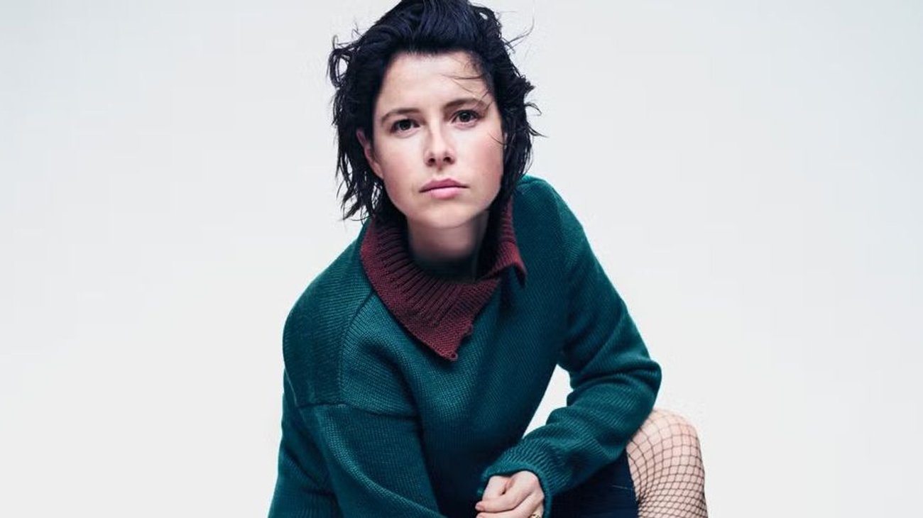 elm120125wljessiebuckley_001_6908e0be57ff2_436933c21c