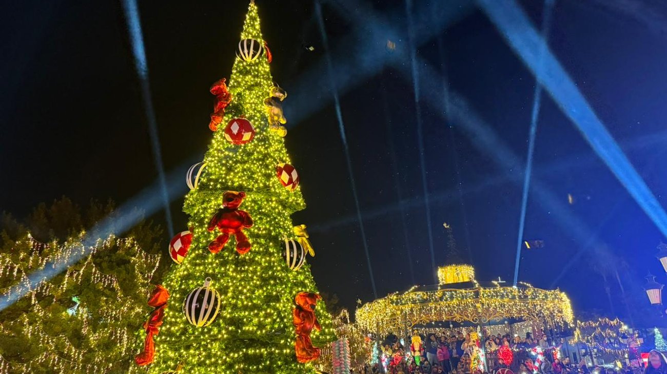Encienden la villa “Dulce Navidad” en Ramos Arizpe