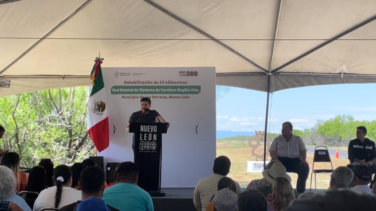 Entregan rehabilitación de carretera Cerralvo-Los Herrera
