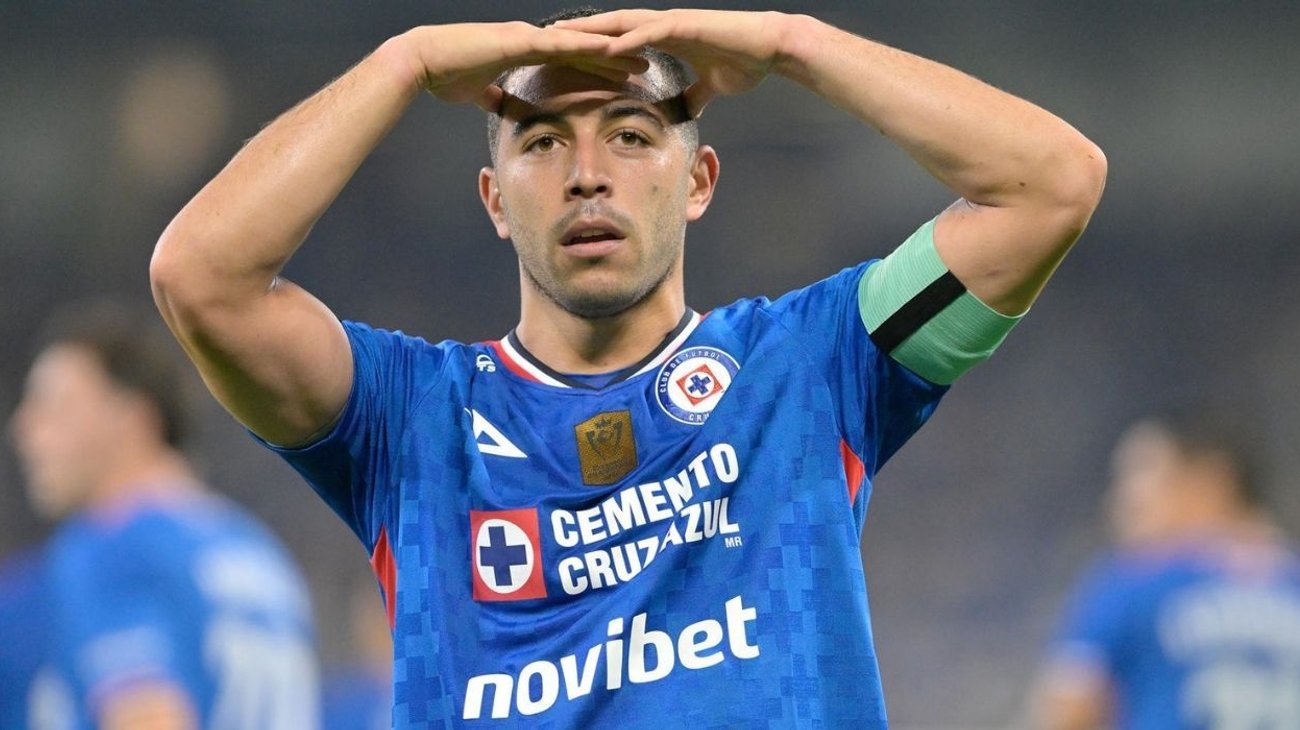 Erik Lira se queda en Cruz Azul; se cae fichaje con el Mónaco