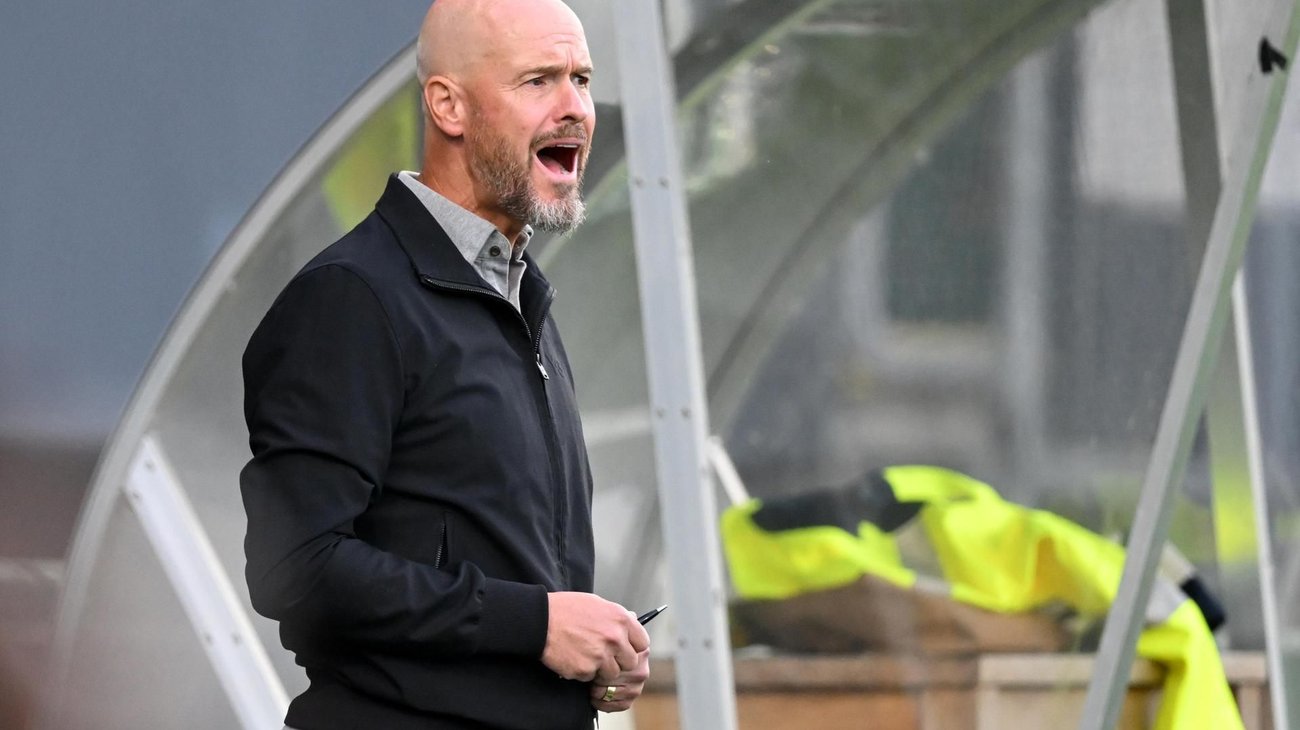 Bayer Leverkusen destituye al técnico Erik ten Hag