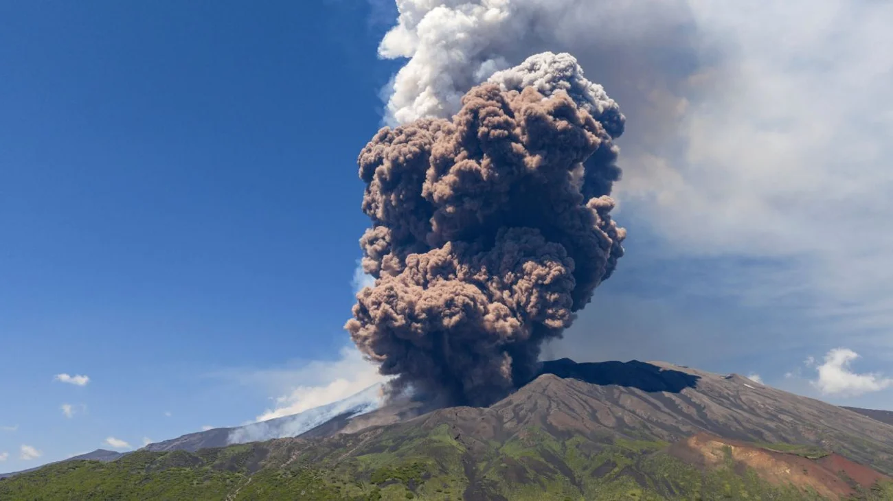 erupcion_volcan_italia_b654237c9b