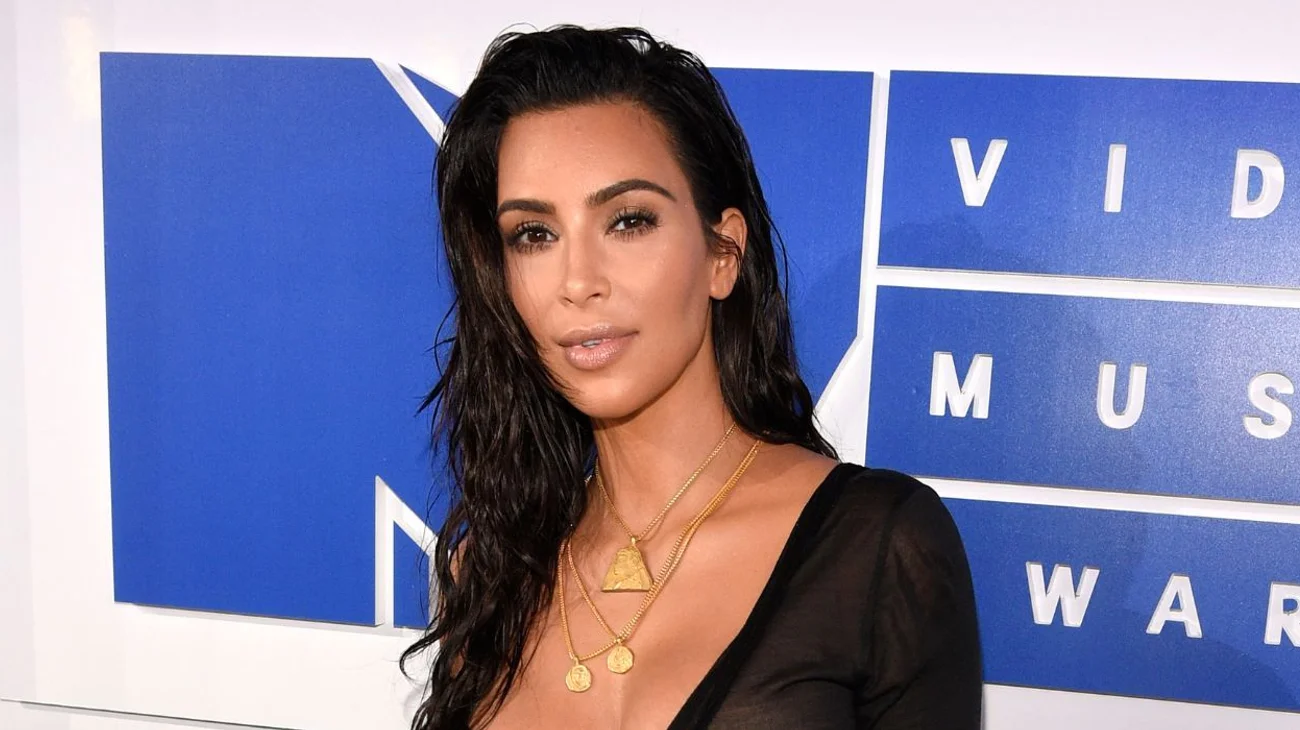 escena_kim_kardashian_a39a199054