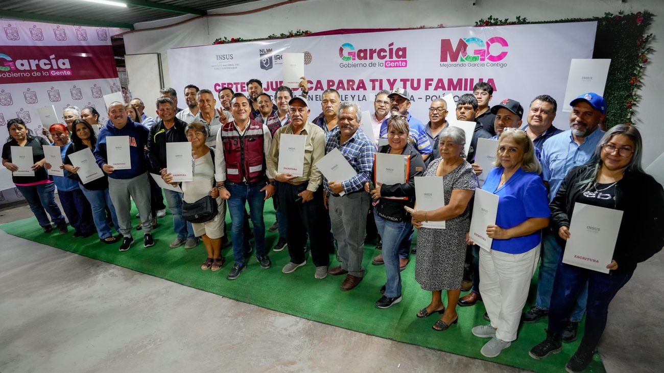 Entregan escrituras en 'El Fraile' después de más de 30 años