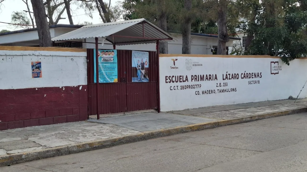 Señalan a maestro por mandar mensajes sexuales a alumna