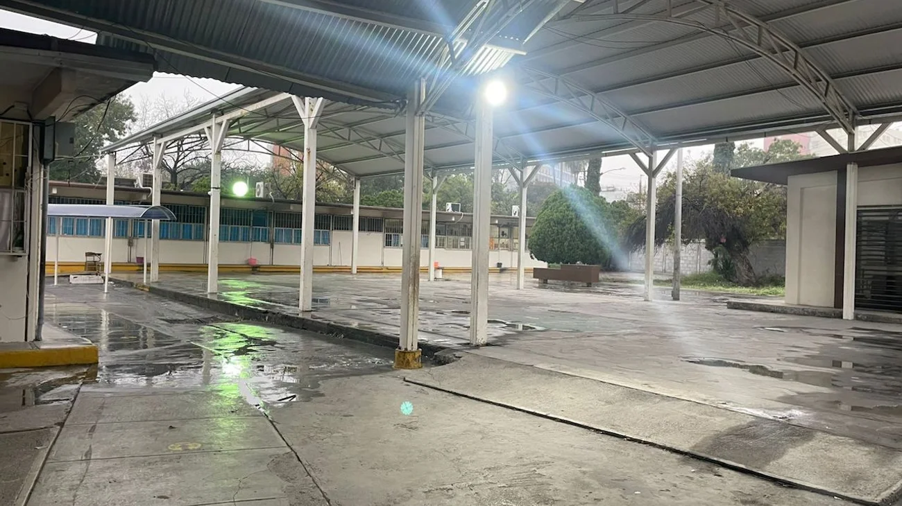 Deja frío aulas escolares vacías en Nuevo León