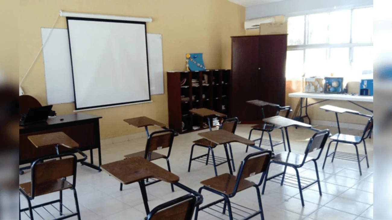 Ciclo escolar terminará en línea por onda calida