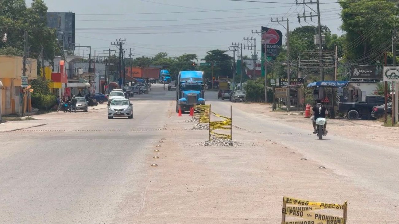 Rechazan comerciantes de Estación Manuel camellón central