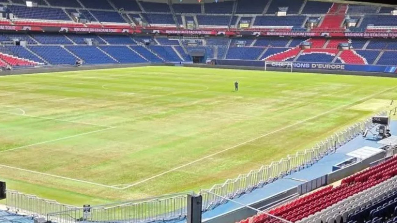 Sancionan al PSG por no tener el césped en condiciones