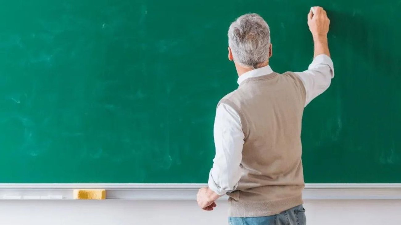 estiman_derrama_de_mil_820_millones_de_pesos_por_dia_del_maestro_06b2eb8108