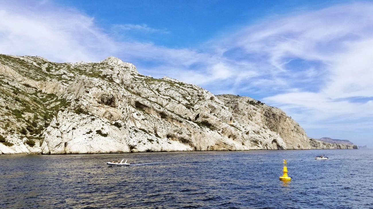 ¡El más longevo! Cruza nadador de 78 años Estrecho de Gibraltar