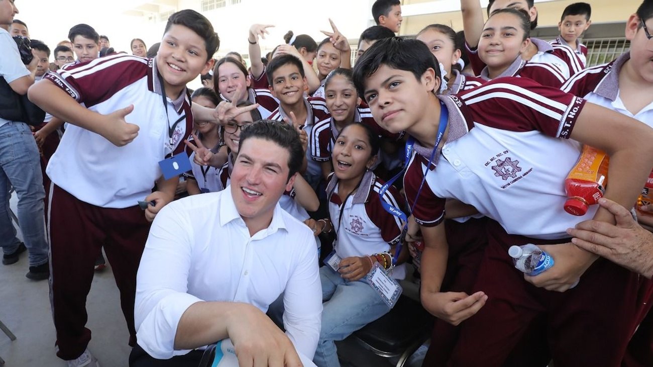 Asegura Samuel que Tesla le encargó invertir en ingenieros