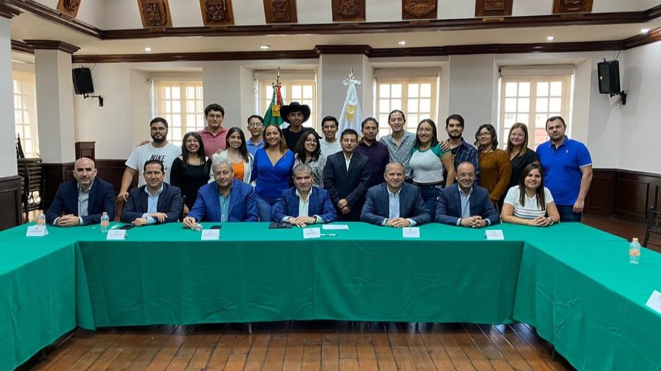 Recibe Gobernador a estudiantes del Tecnológico de Saltillo