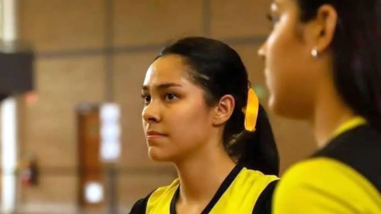 Voleibolista regia Joseline Landeros triunfa en Azerbaiyán