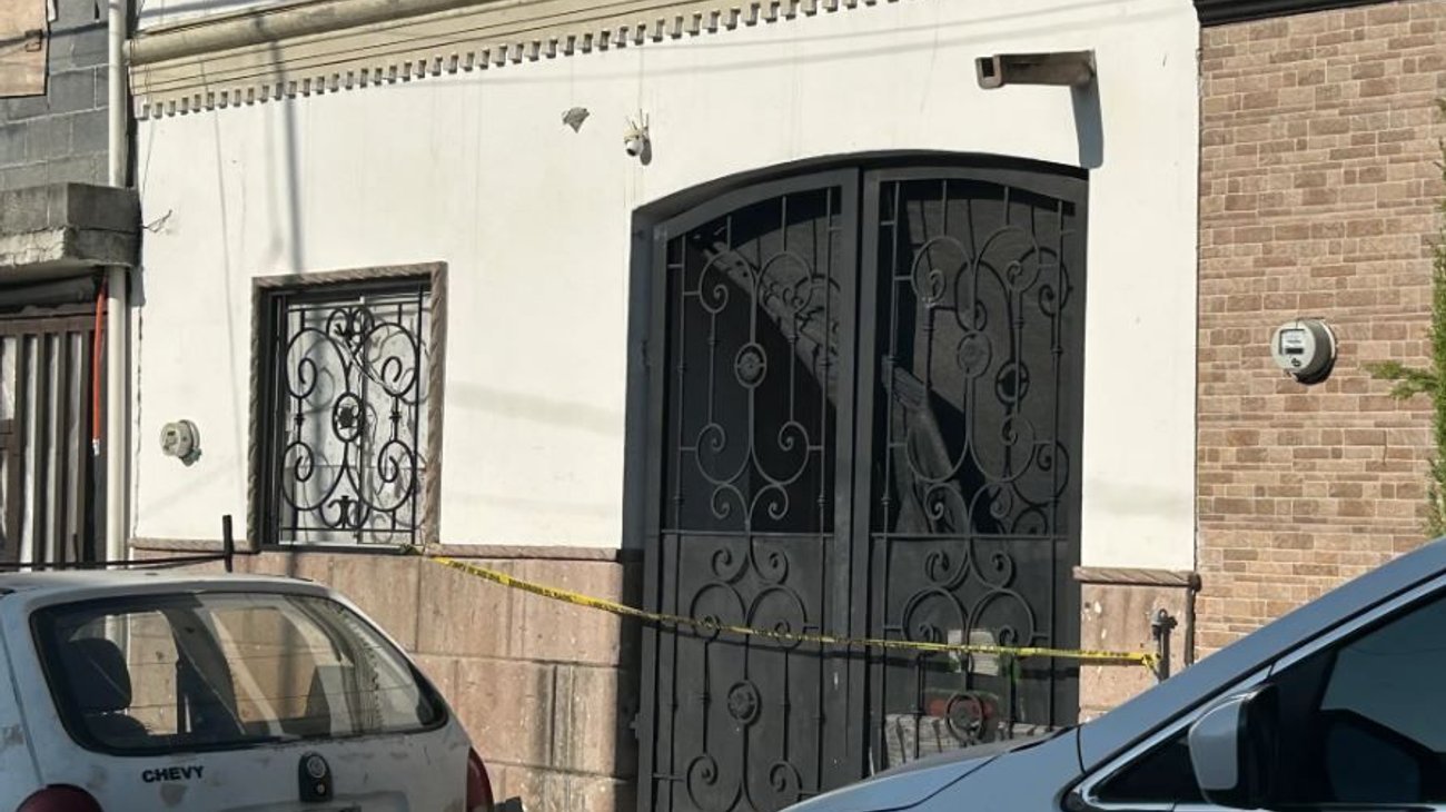 Mujer es herida con arma blanca dentro de casa en Apodaca