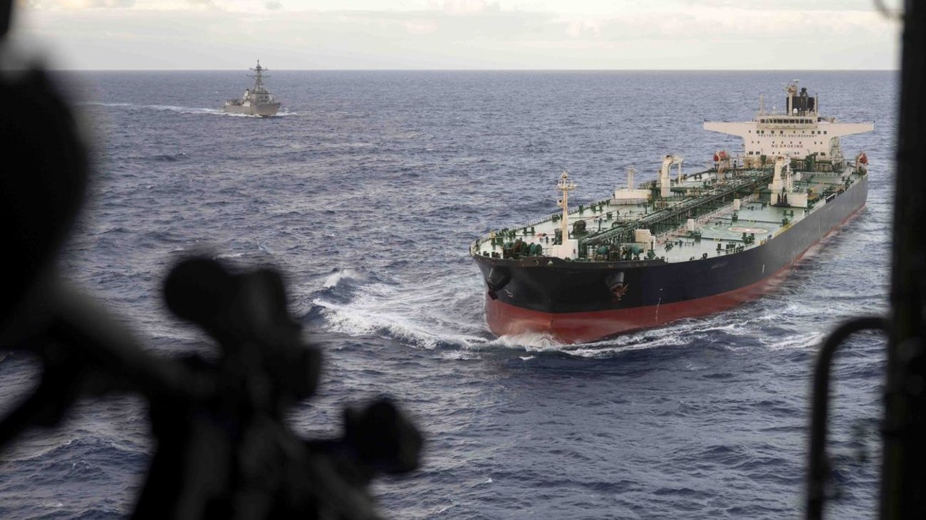 eua_intecepta_buque_aquila_ii_257a6df845