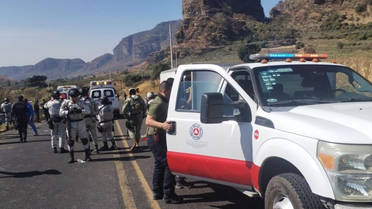 Accidente en Morelos deja 8 muertos y 24 heridos