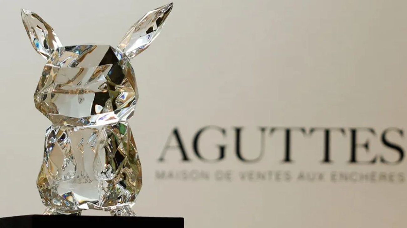 ev_pikachu_de_cristal_baccarat_87167b3b4c