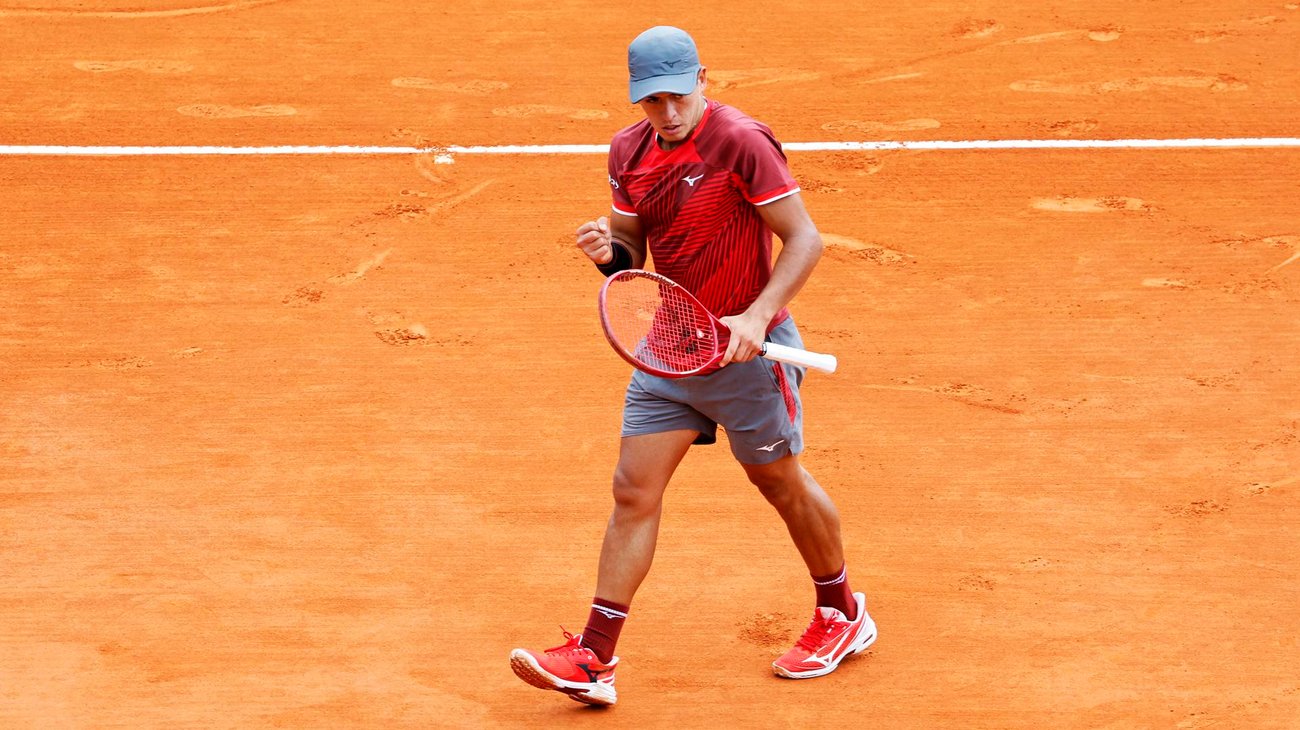 Báez elimina a Wawrinka y enfrentará a Alcaraz en Montecarlo