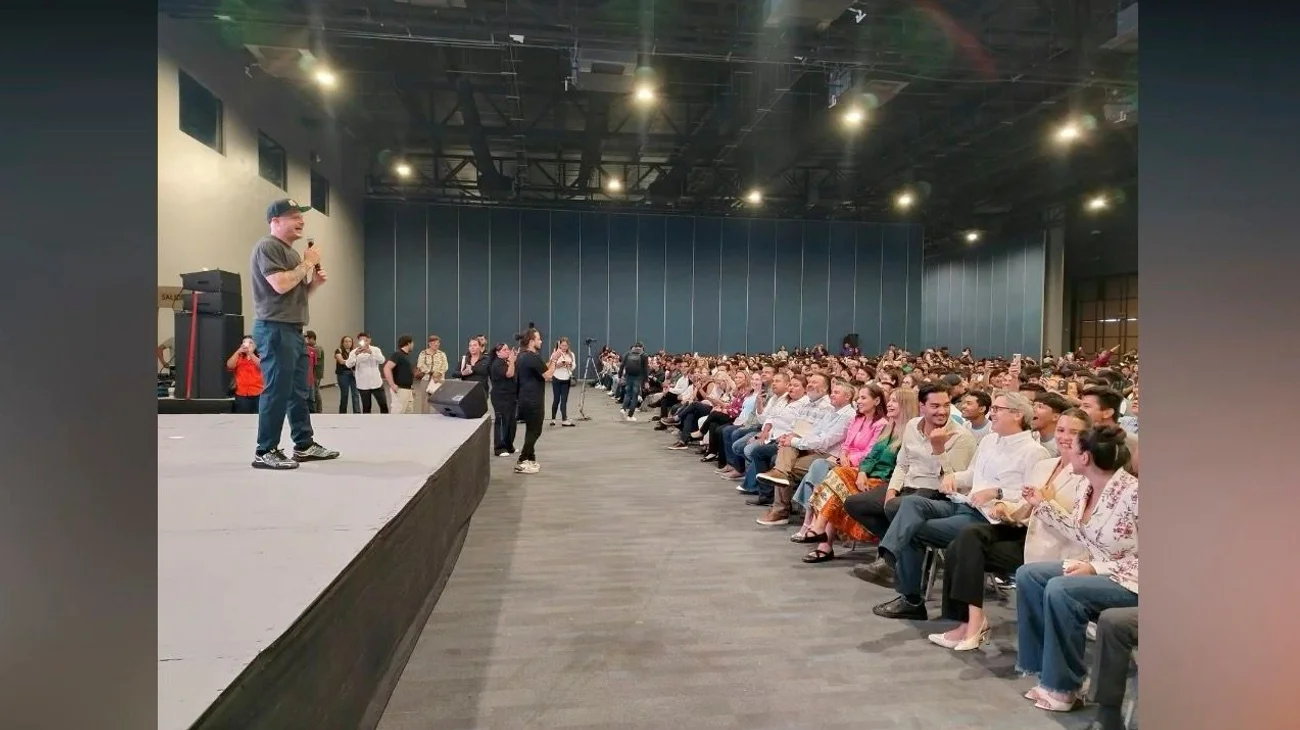 Comparte Facundo mensaje de superación a jóvenes de Reynosa